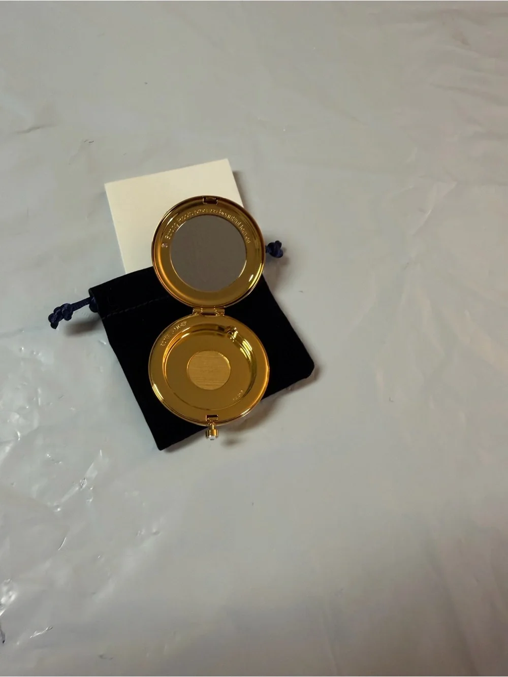 Estee Lauder Blue and Strong Roots Powder Compact